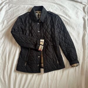 BURBERRY - Diamond Quilted Jacket - S